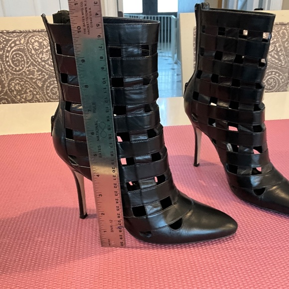 Manolo Blahnik Cage Leather Boots 40 - Picture 7 of 10